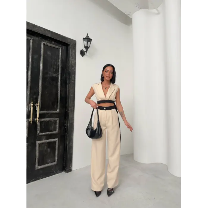 Marka Model Sırt Dekolte Yelek Pantolon Takım