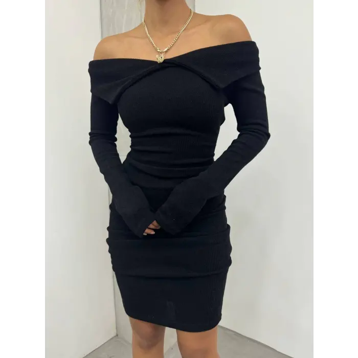 Mendil Yaka Triko Elbise