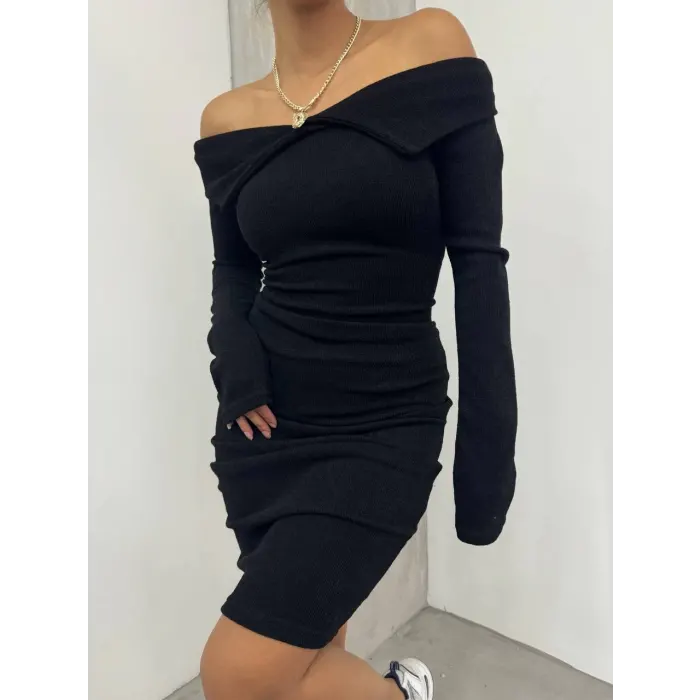 Mendil Yaka Triko Elbise