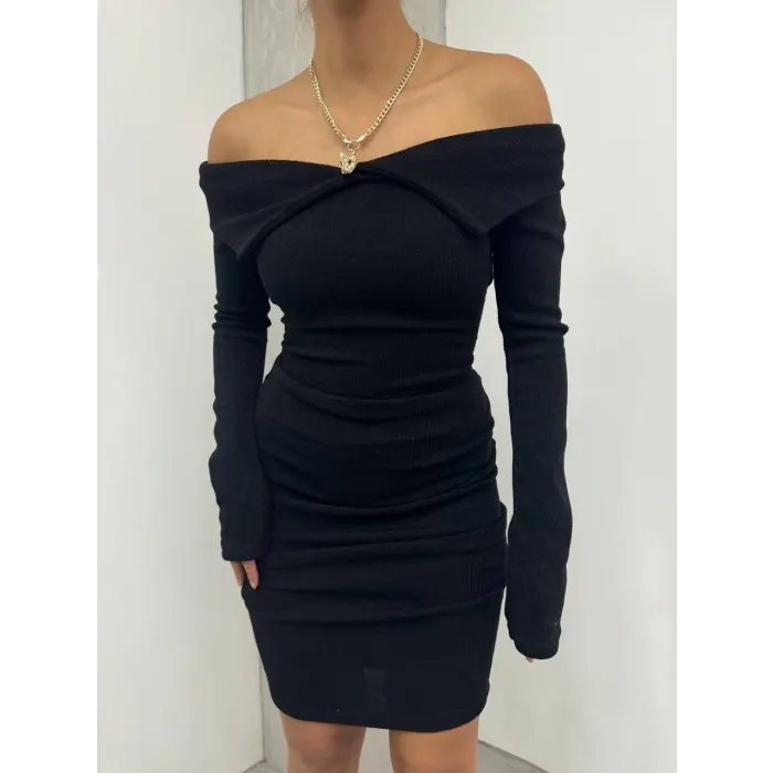 Mendil Yaka Triko Elbise