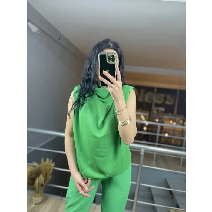 Molmiy Vatkalı Bluz