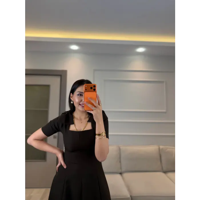 Omuz Fiyonklu Kare Yaka Elbise