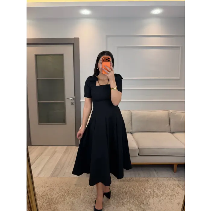 Omuz Fiyonklu Kare Yaka Elbise