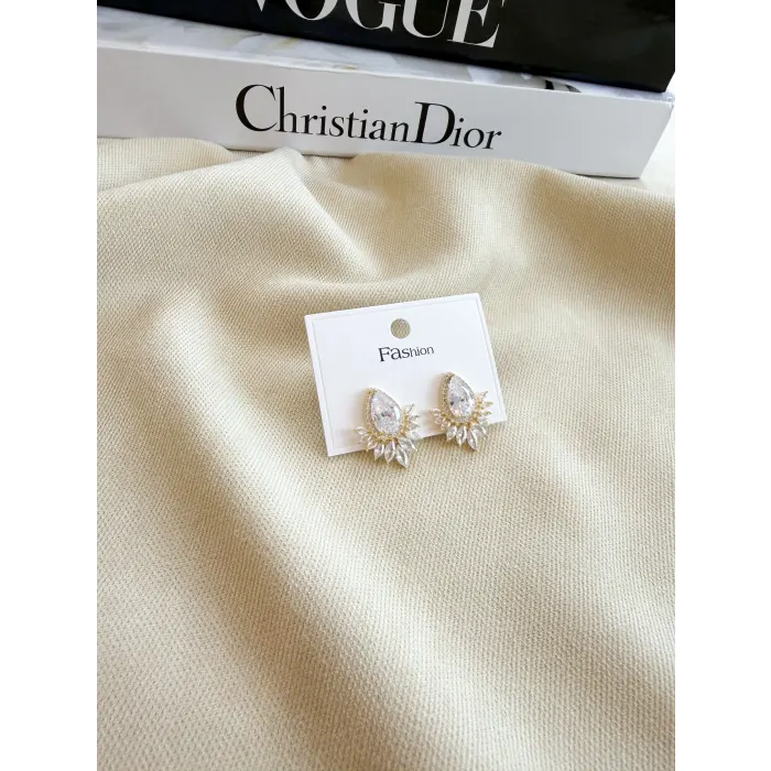 Oval Zirkon Taşlı Küpe