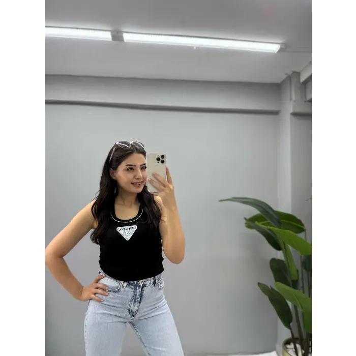 Prada Taş Detaylı Atlet