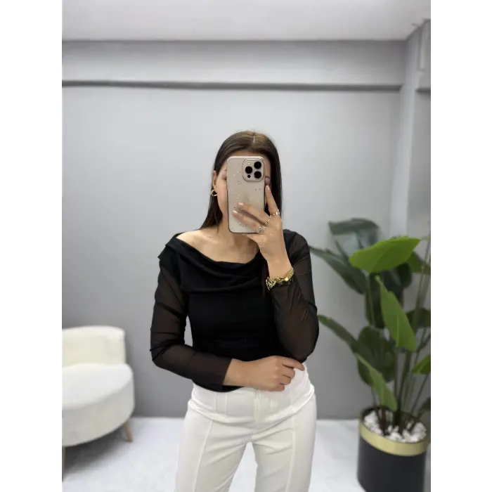Premium Kayık Yaka Tül Bluz