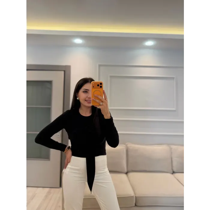 Sandy Önü Şal Detay Bluz