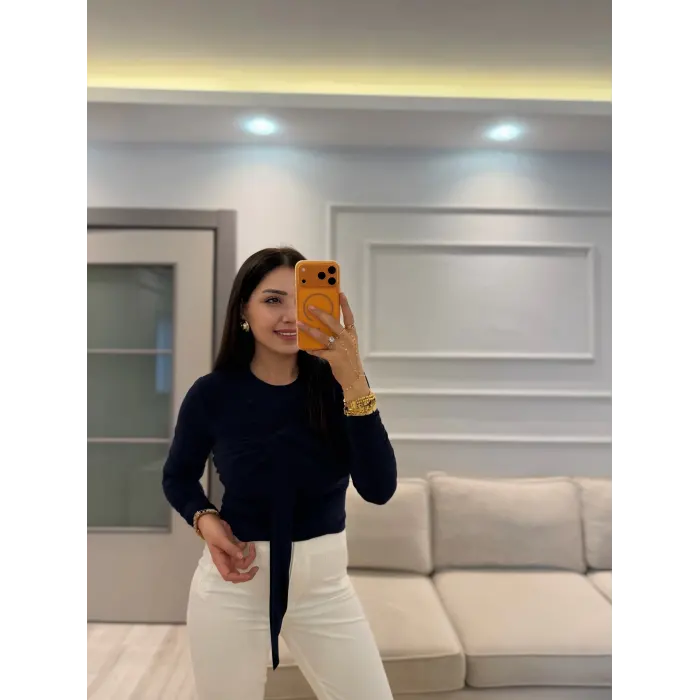 Sandy Önü Şal Detay Bluz