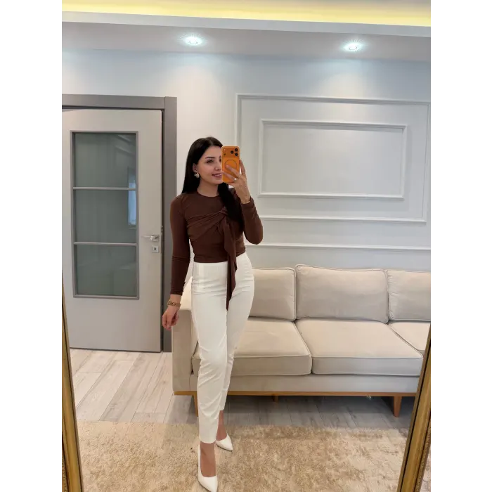 Sandy Önü Şal Detay Bluz