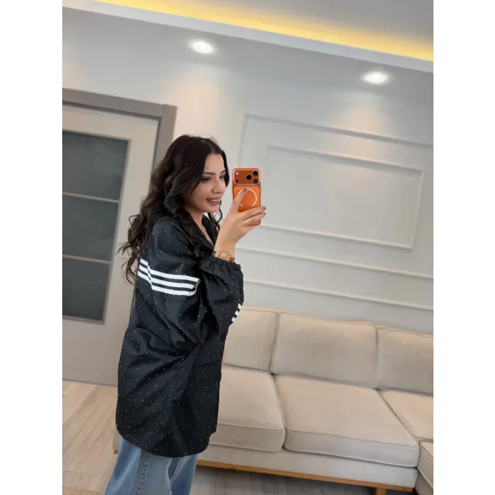 Serpme Taş Detaylı Yağmurluk Ceket