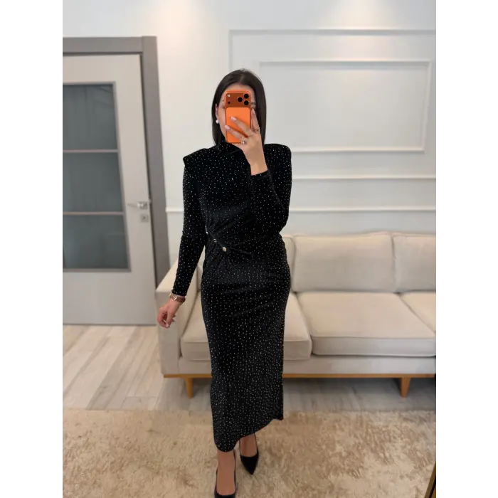 Serpme Taşlı Ön Düğmeli Kadife Elbise