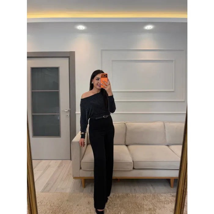 Simli Kayık Yaka Bluz