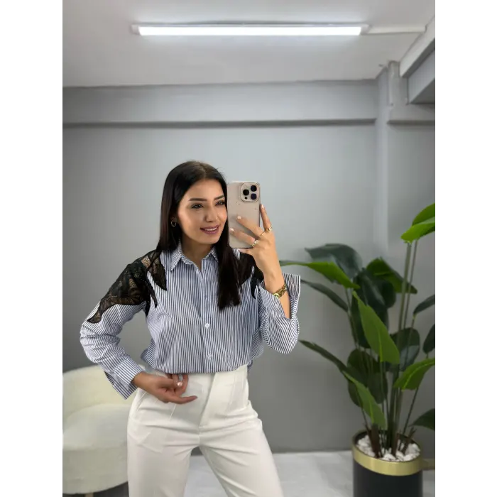 Simon Nakış İşleme Dantel Gömlek