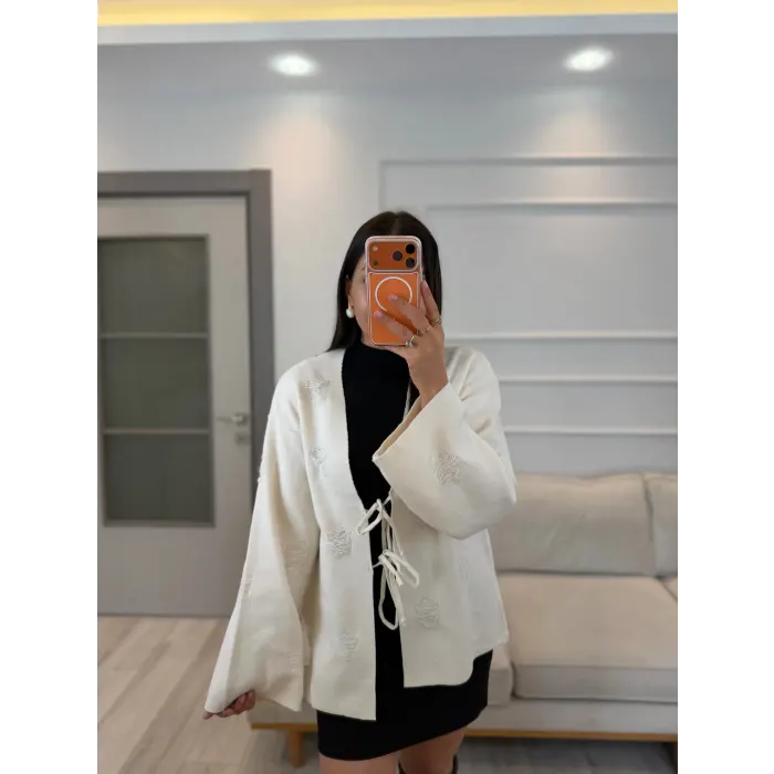 Tasarım Bağlama Detaylı Triko Kimono