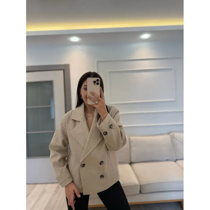 Tasarım Taşlı Kaşe Kaban