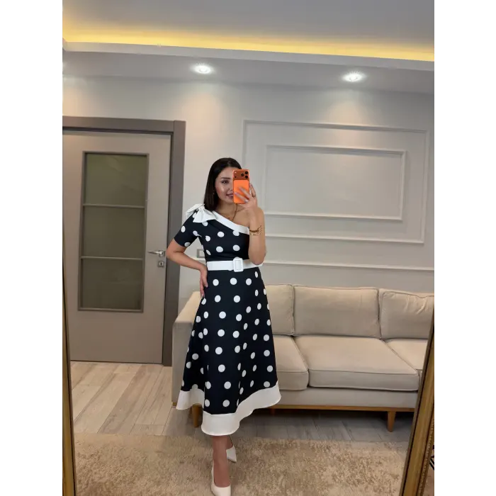 Tek Omuz Puantiyeli Kemerli Elbise