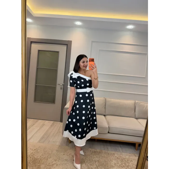 Tek Omuz Puantiyeli Kemerli Elbise