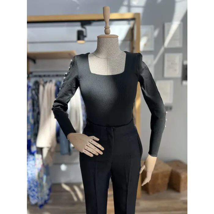 Vasai Kol İnci Detaylı Triko Bluz