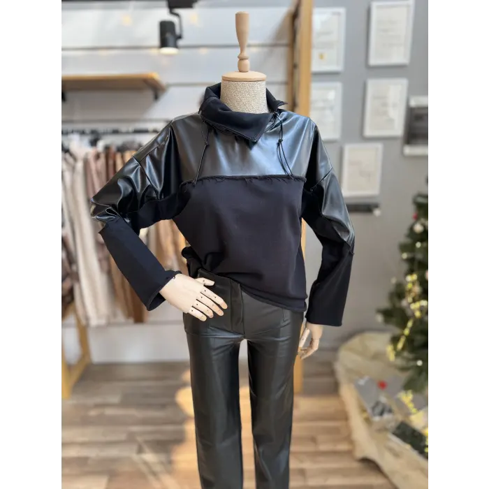 Wilderws Deri Detaylı Tasarım Sweatshirt