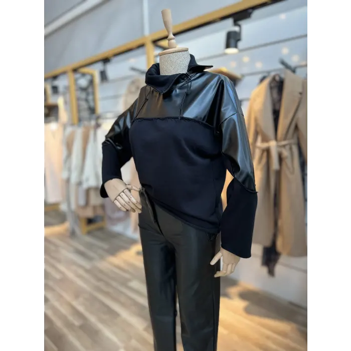 Wilderws Deri Detaylı Tasarım Sweatshirt