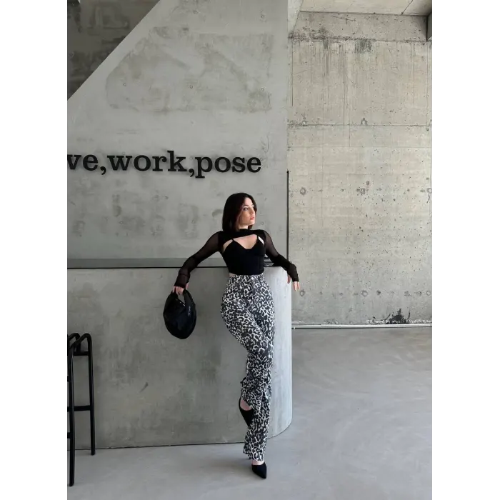 Willow Leopar Desen Kesik Paça Jean