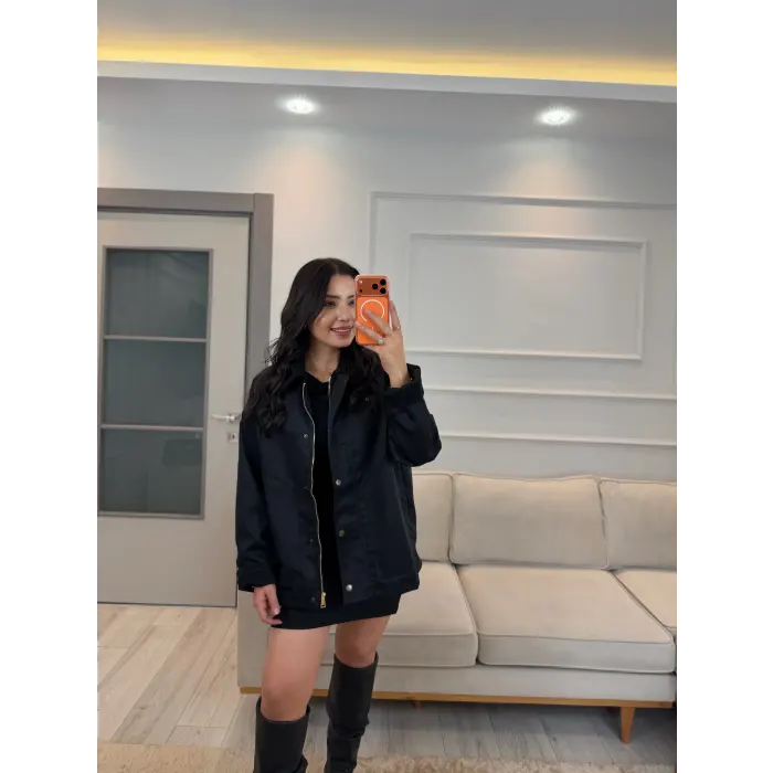 Yaka Detaylı Gabardin Ceket