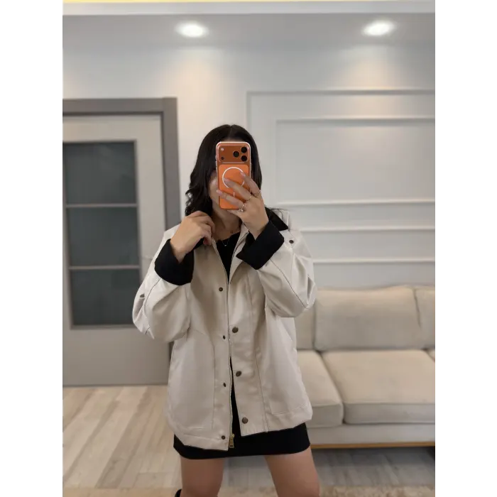 Yaka Detaylı Gabardin Ceket