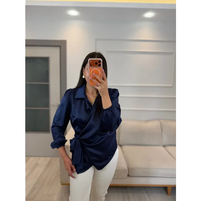 Yandan Bağlamalı Saten Bluz