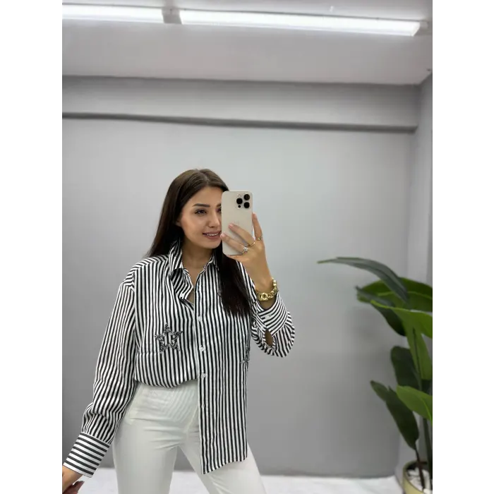 Yıldız Taşlı Çizgili Gömlek