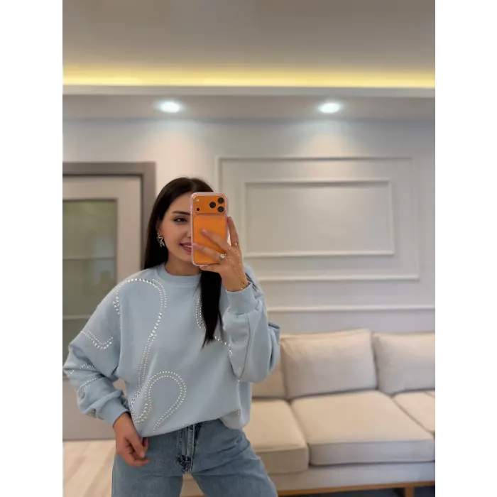 Zımba Detaylı Sweatshirt