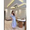 Broş Detaylı Çizgili Elbise