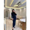 Omuz Düğme Detaylı Vatkalı Sandy Elbise