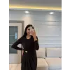 Bel Büzgülü Aksesuarlı Elbise