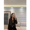 V Yaka Damla Aksesuar Bluz