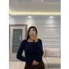 Kayık Yaka Parmak Geçme Bluz