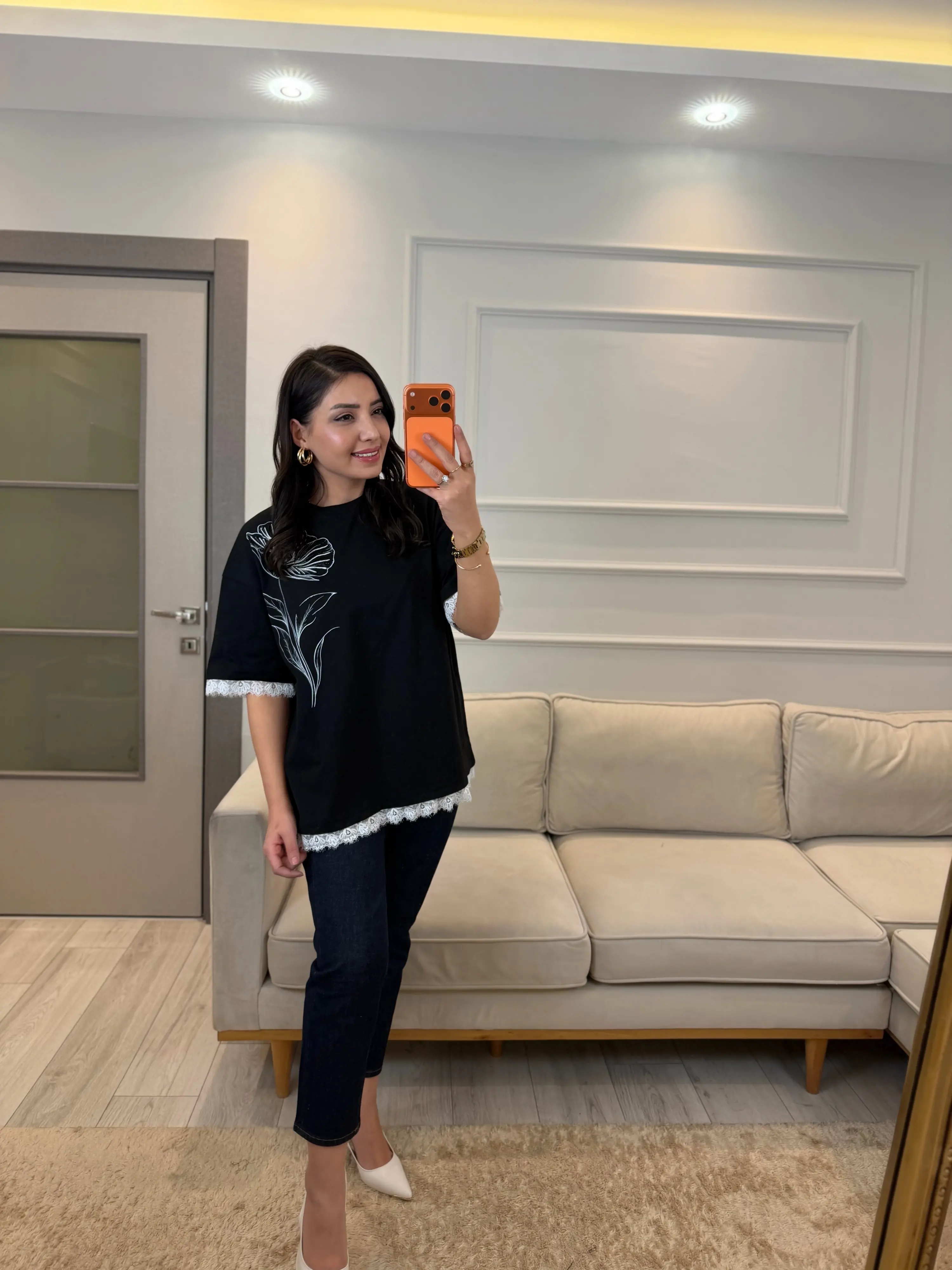 Nofel Dantel Çiçek Detaylı T-Shirt