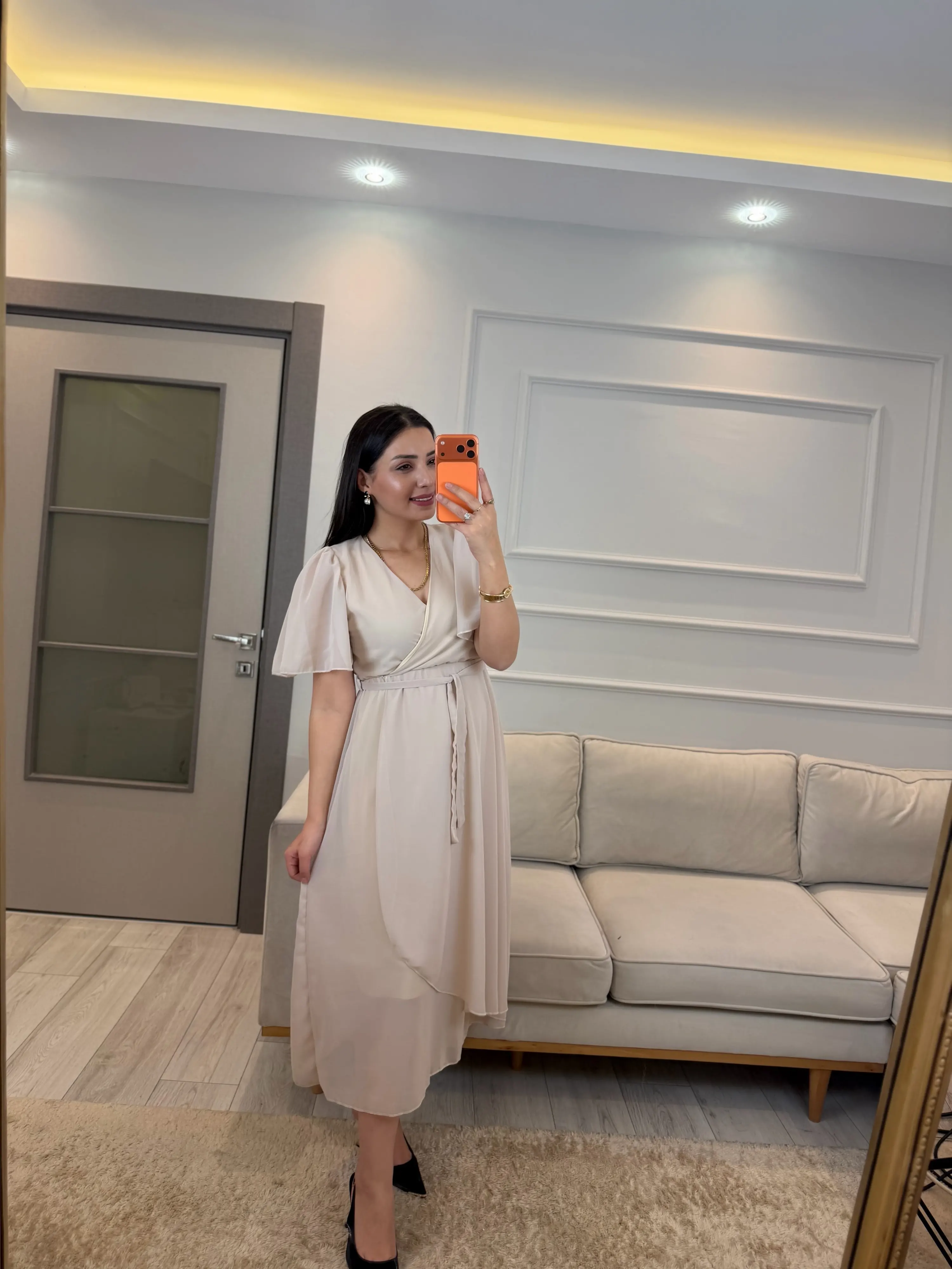 Kısa Kollu Kol Volanlı Şifon Elbise