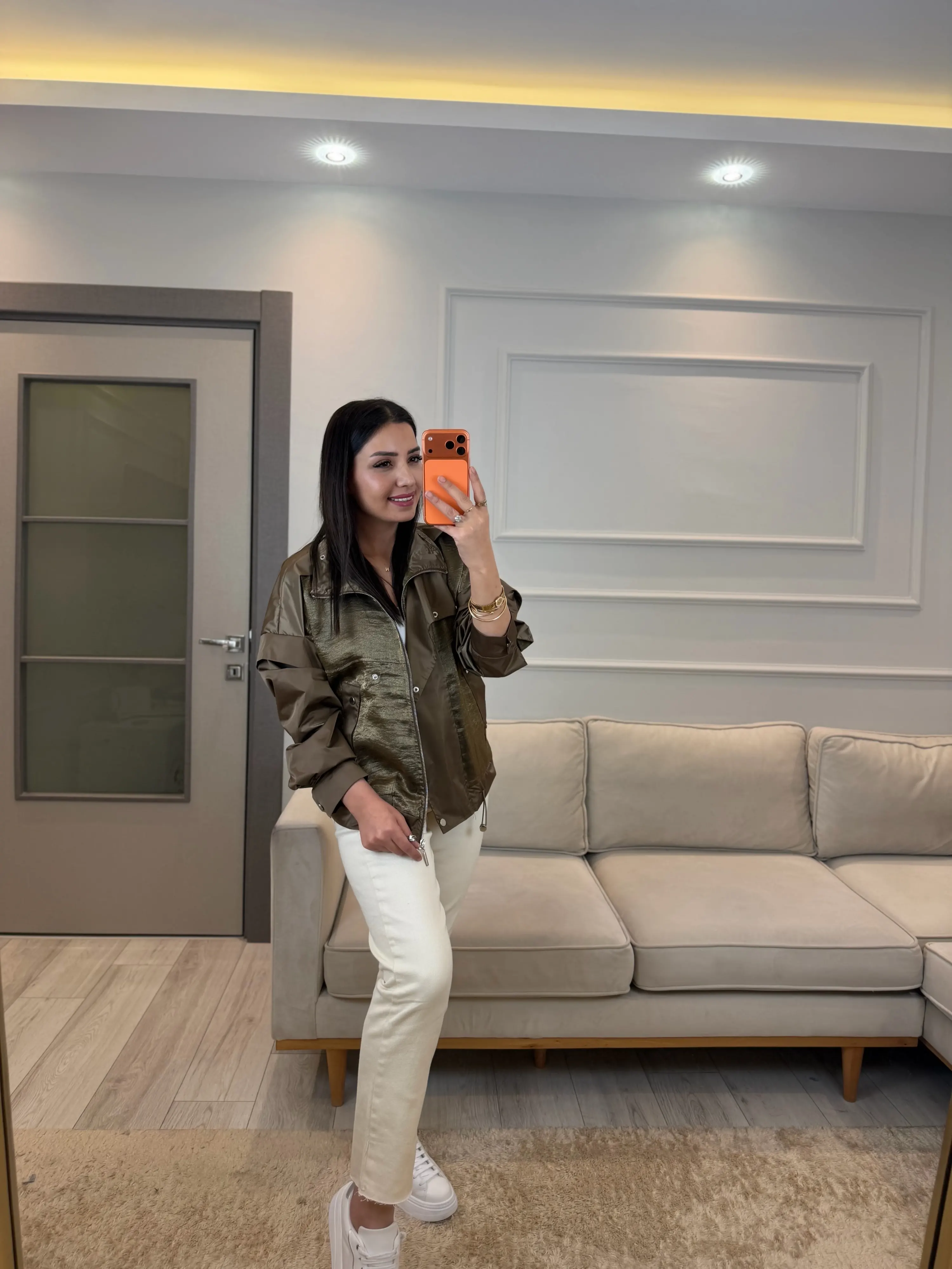 Çıtçtılı Dik Yaka Saten Parçalı Ceket