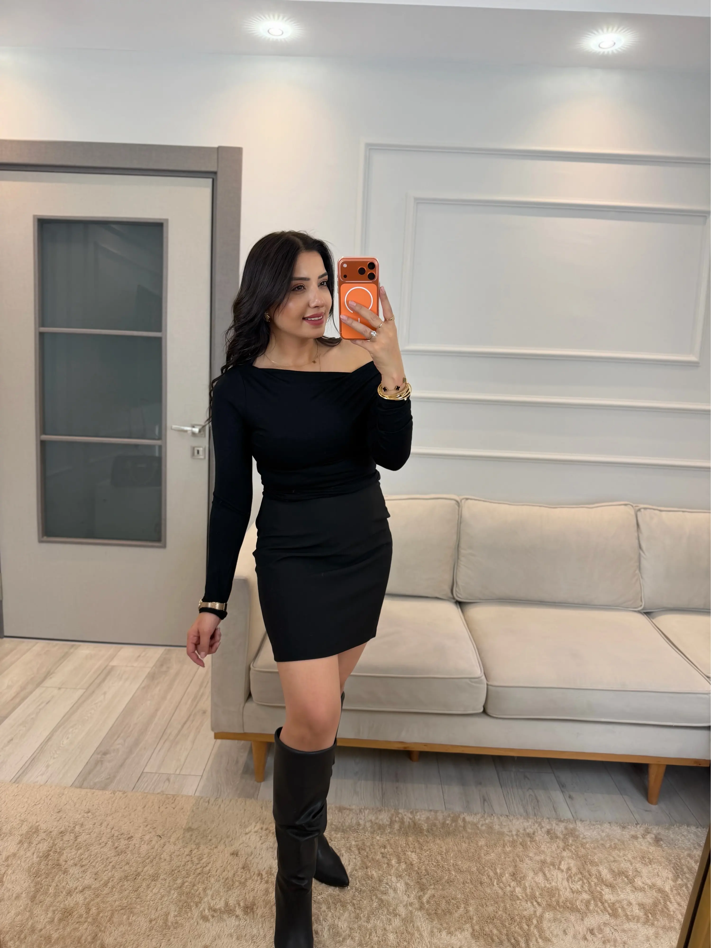 Degaje Yaka Yan Büzgülü Bluz