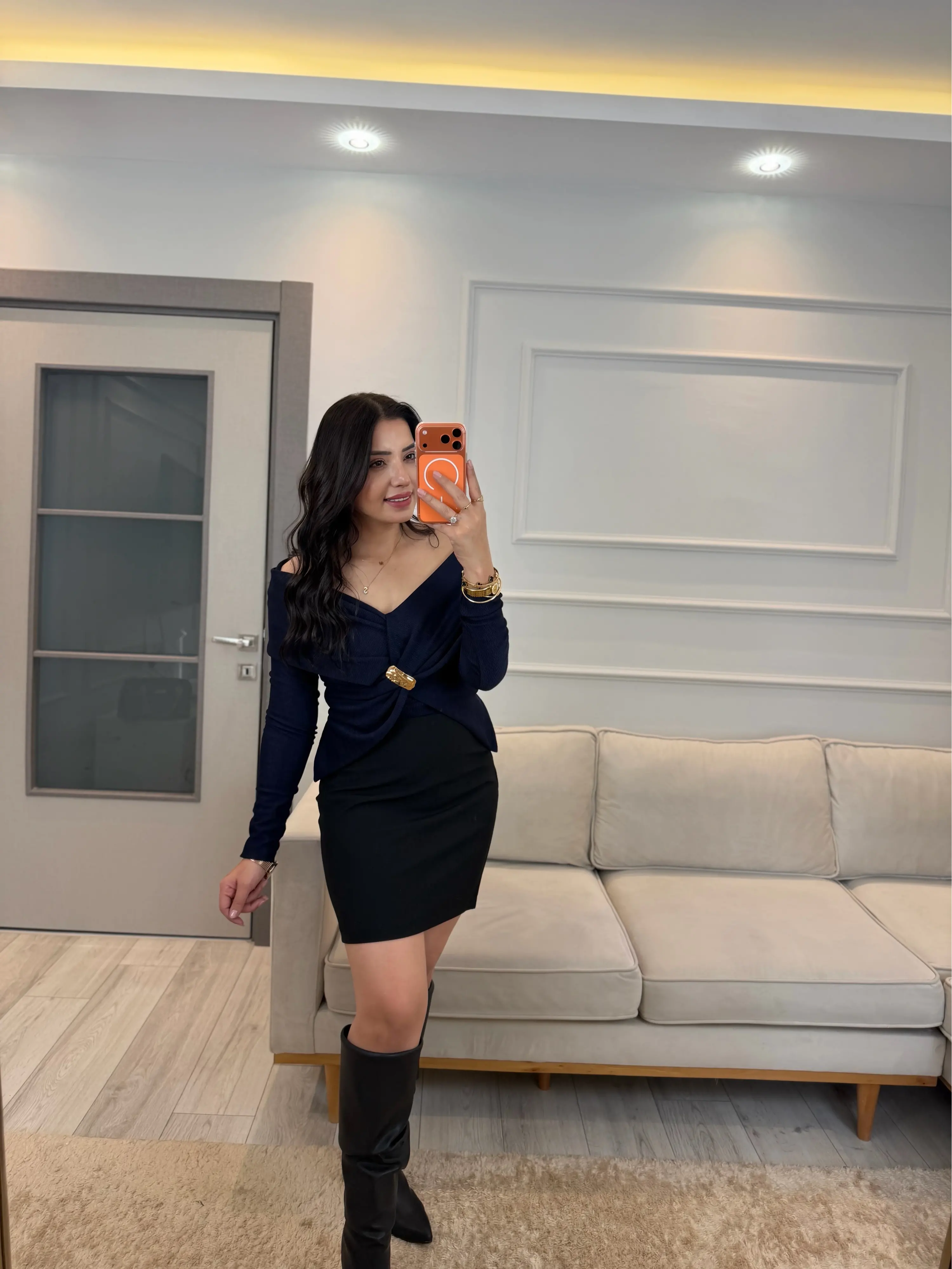 Şal Yaka Kruvaze Aksesuar Bluz