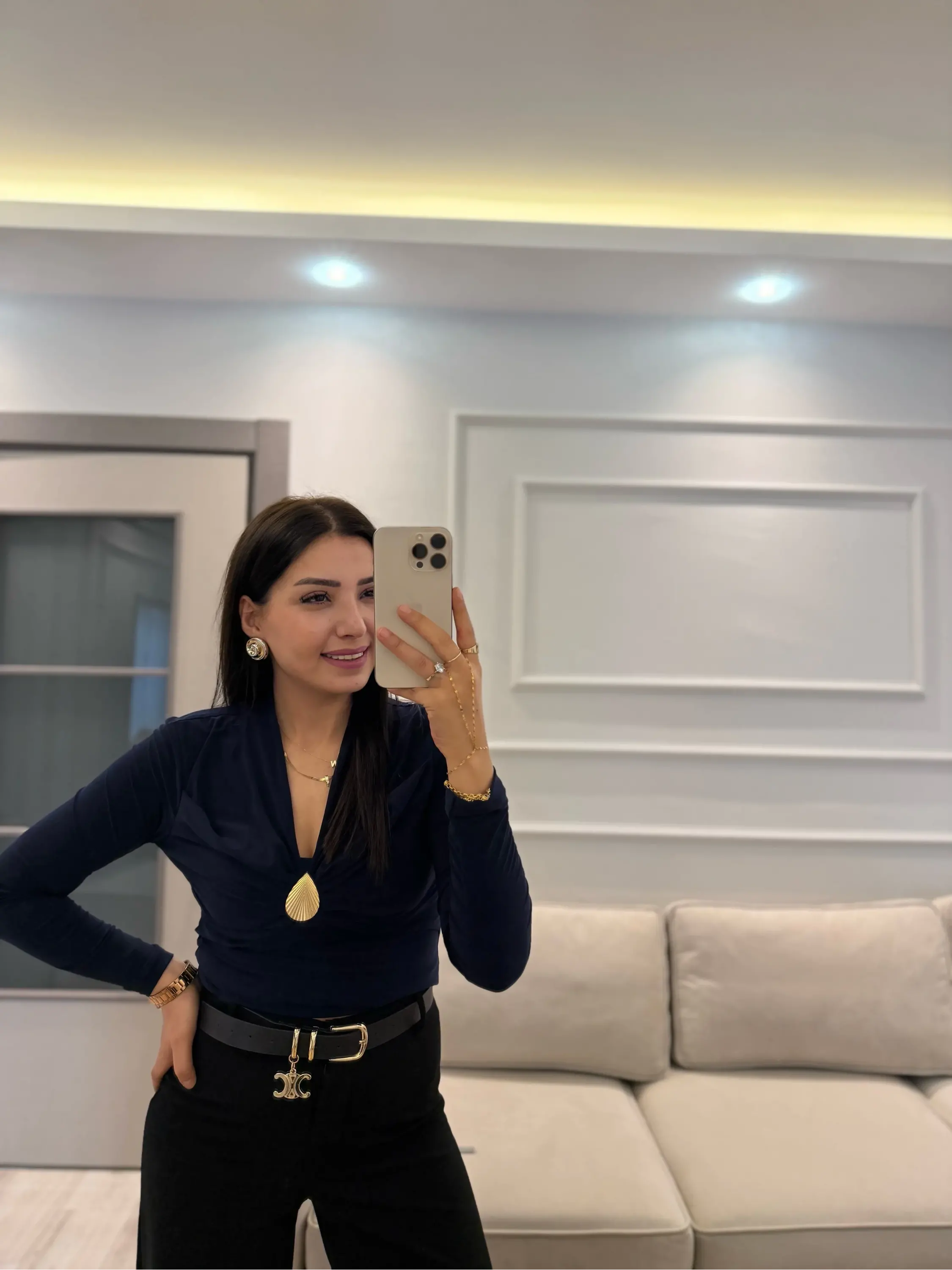 V Yaka Damla Aksesuar