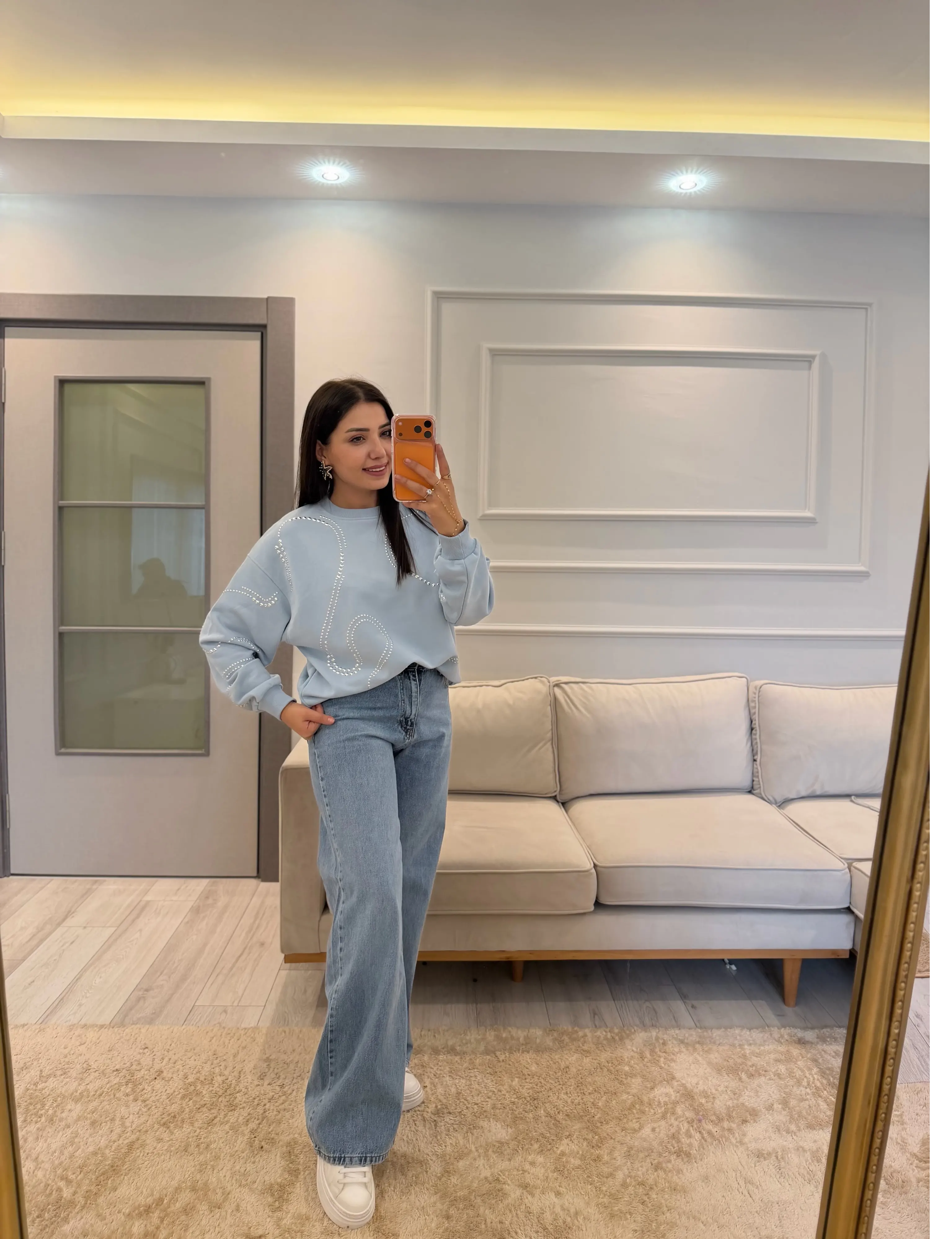 Zımba Detaylı Sweatshirt