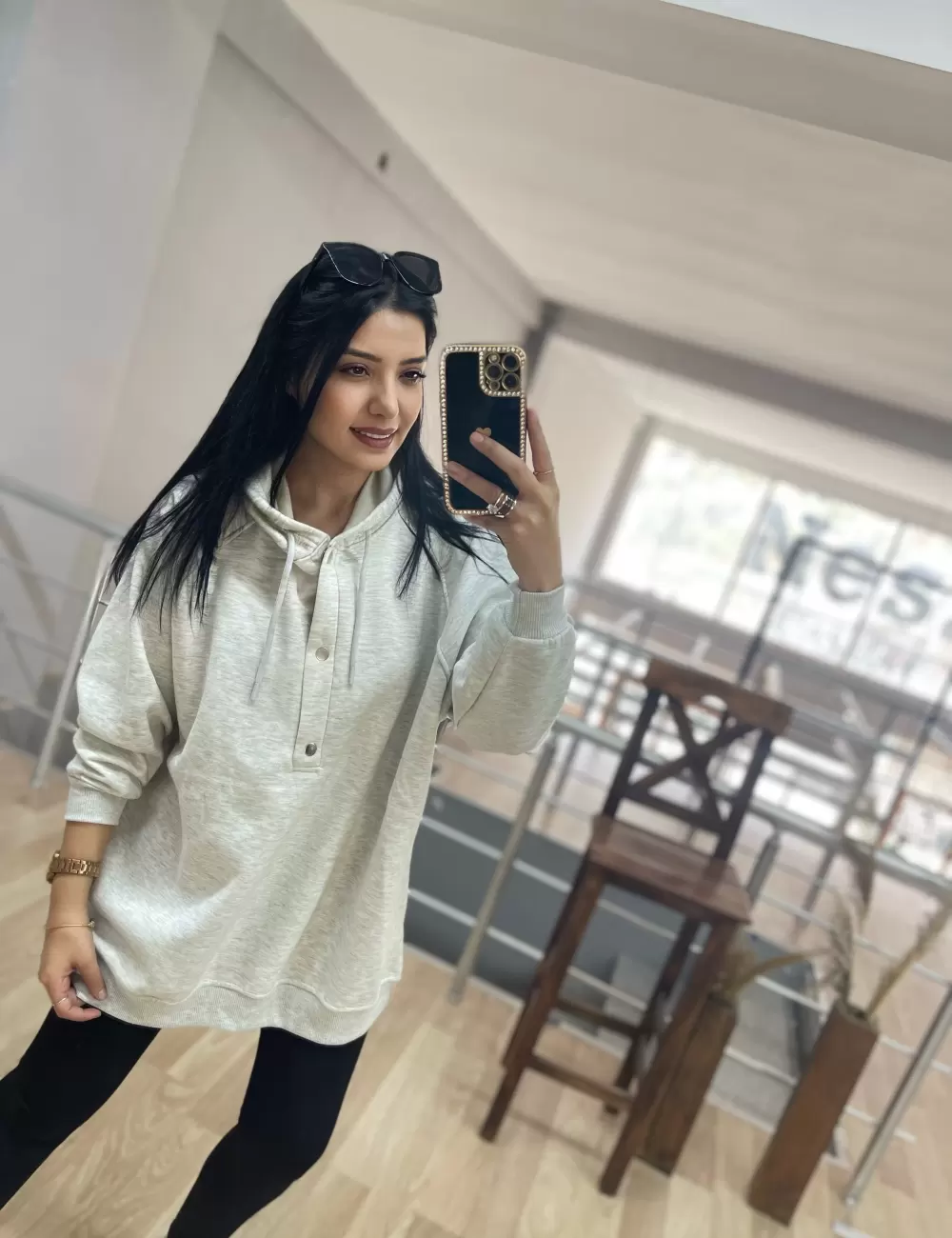 Yaka Çıt Çıt Oversize Sweatshirt