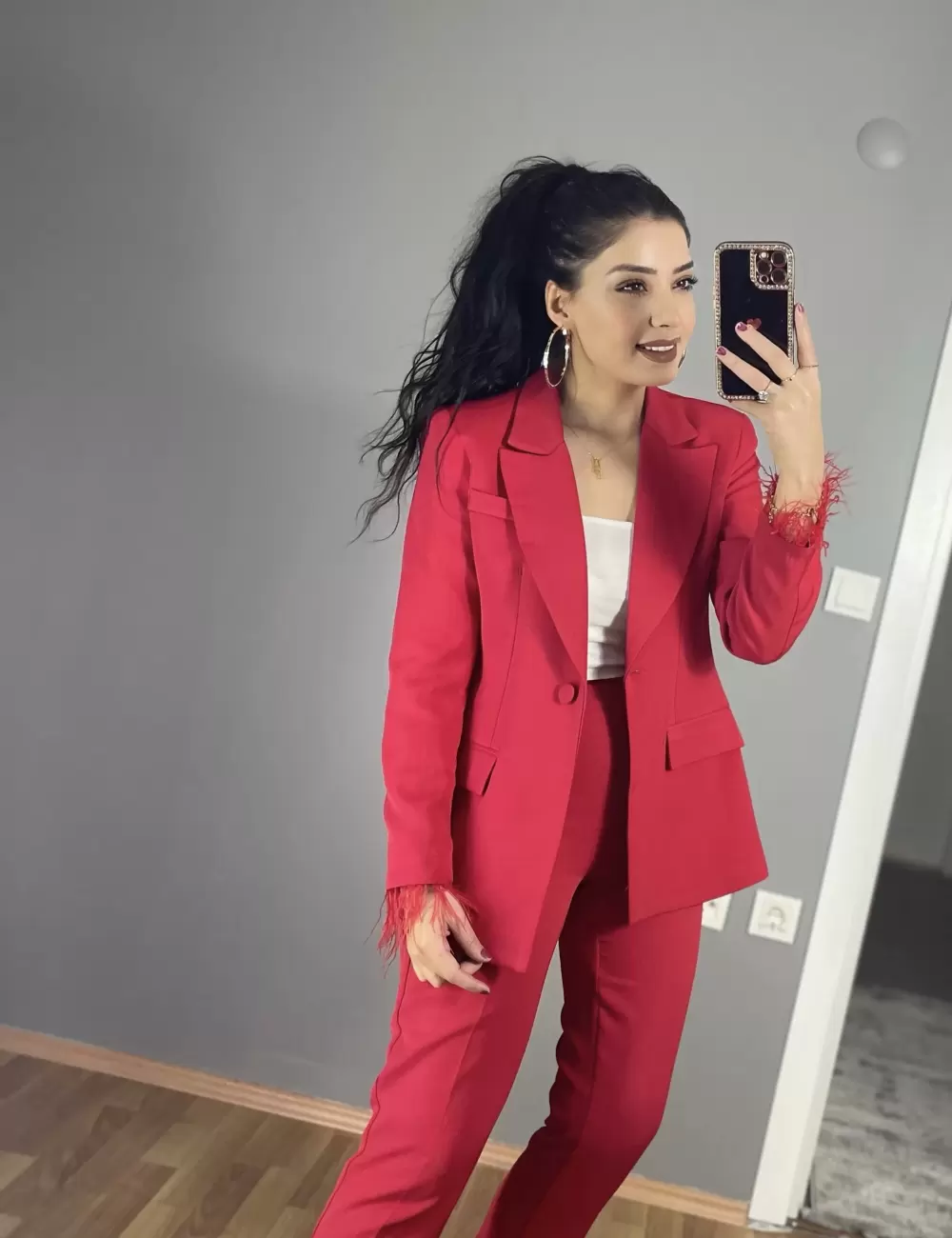 Yolant Kolları Tüylü Blazer Takım