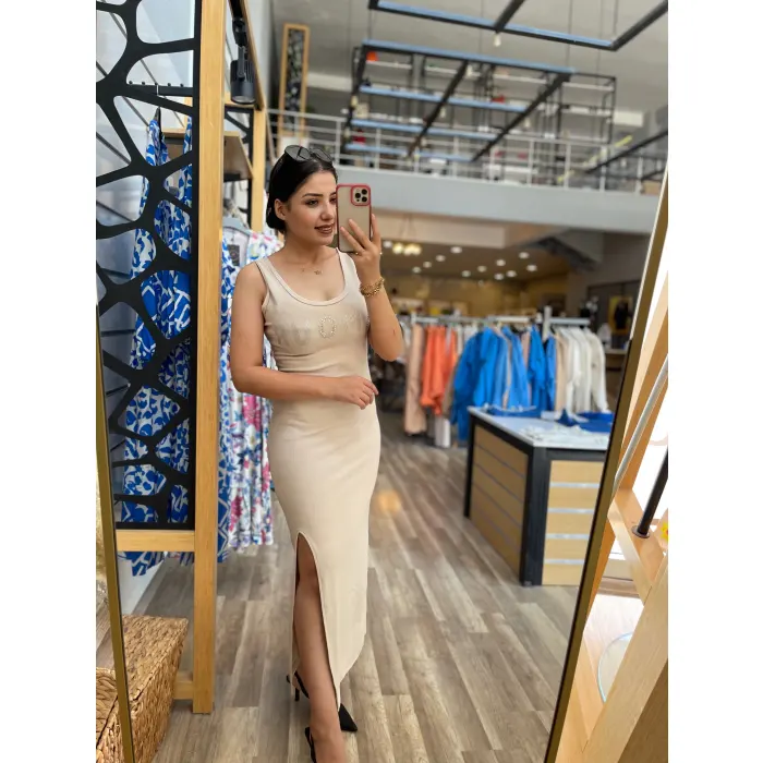 Amour Yırtmaçlı Elbise