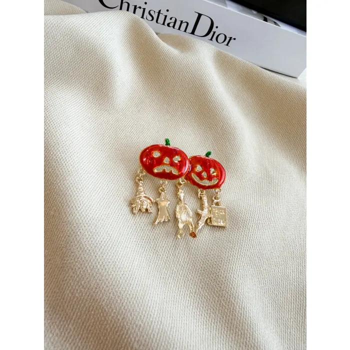 Balkabağı Figürlü Broş