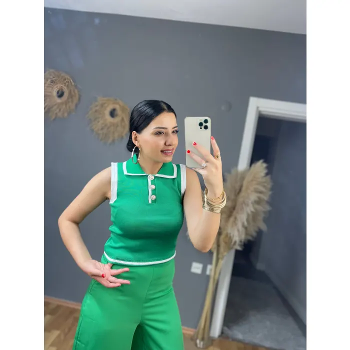 Klins Yakalı Düğmeli Bluz