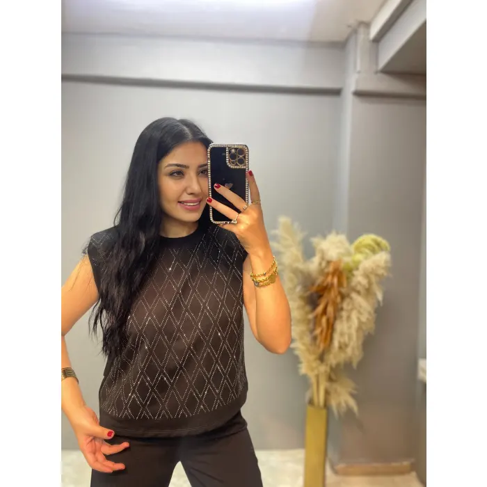 Marka Muadil Vatkalı Taşlı T-Shirt