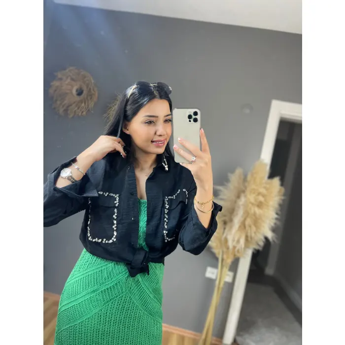 Martisia Yaka Taşlı Gömlek