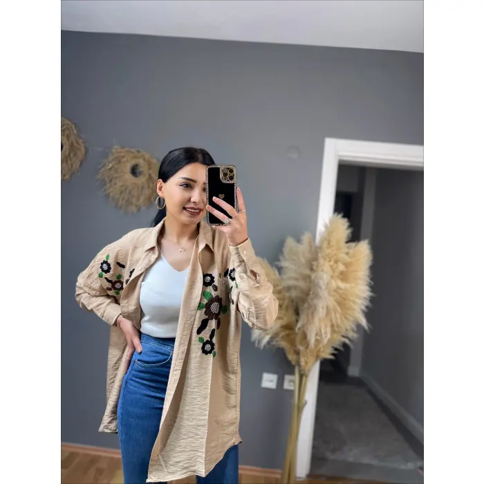 Sagua İncili Papatya Nakışlı Gömlek